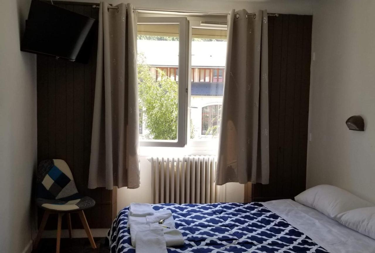 Hotel De La Gare Модан Экстерьер фото