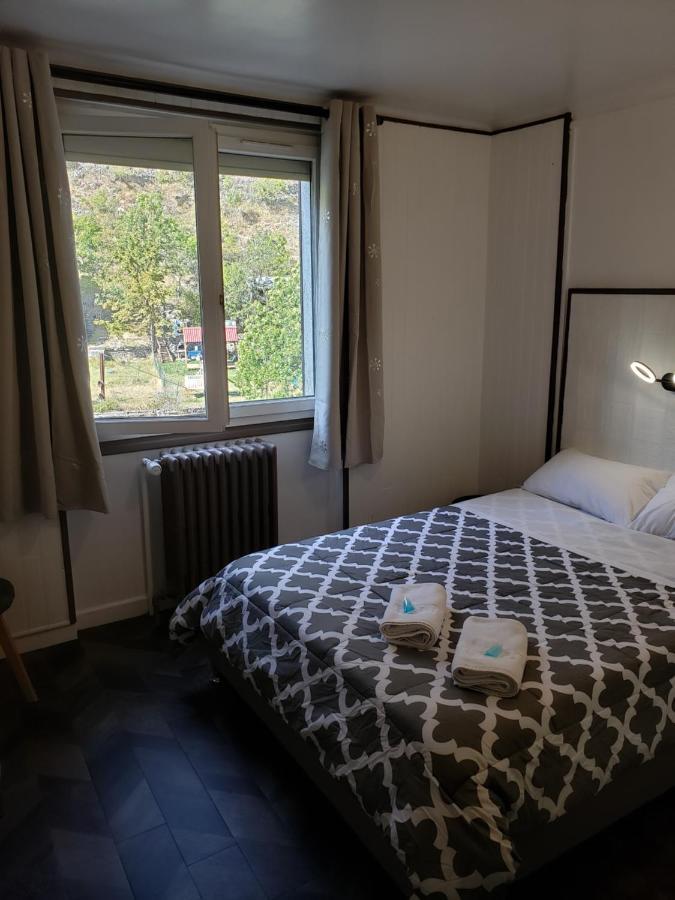 Hotel De La Gare Модан Экстерьер фото